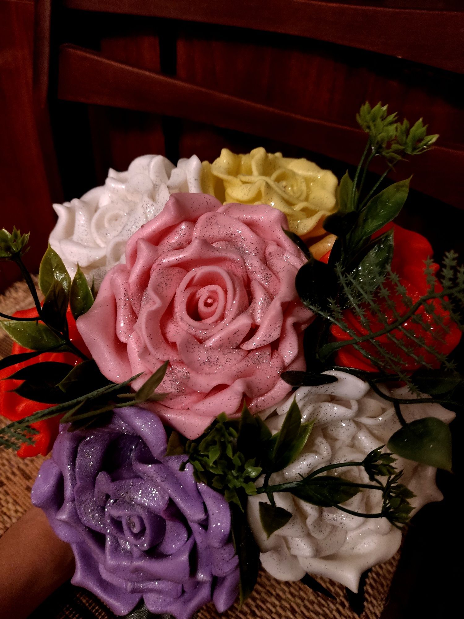 Роскошный букет роз, всегда живые цветы!