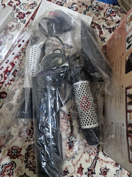 Фен-щетка от Philips