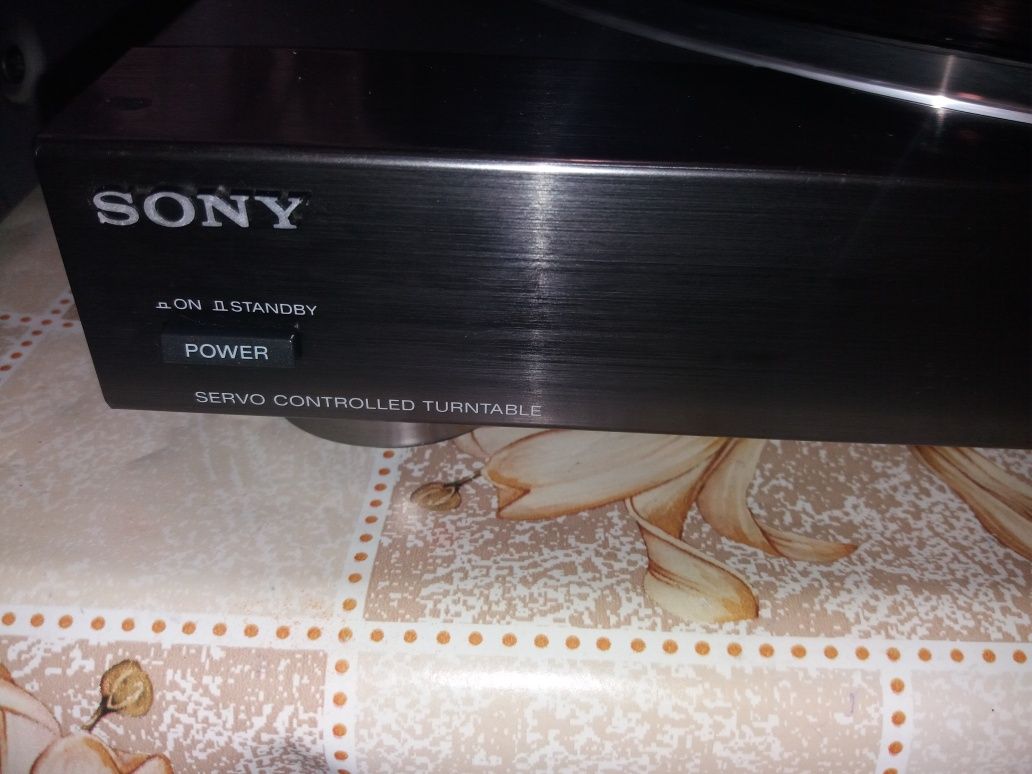 Грамофон Sony  PS d707h