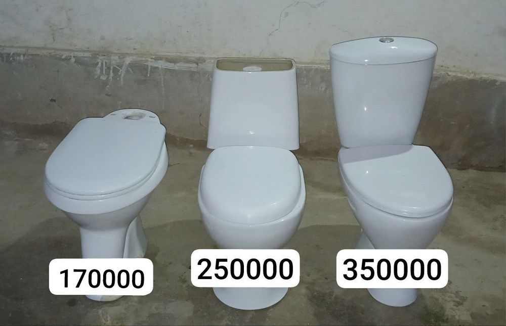 Унитазлар сотилади. Уйга ва усталарга вактинчалик ишлатишга.