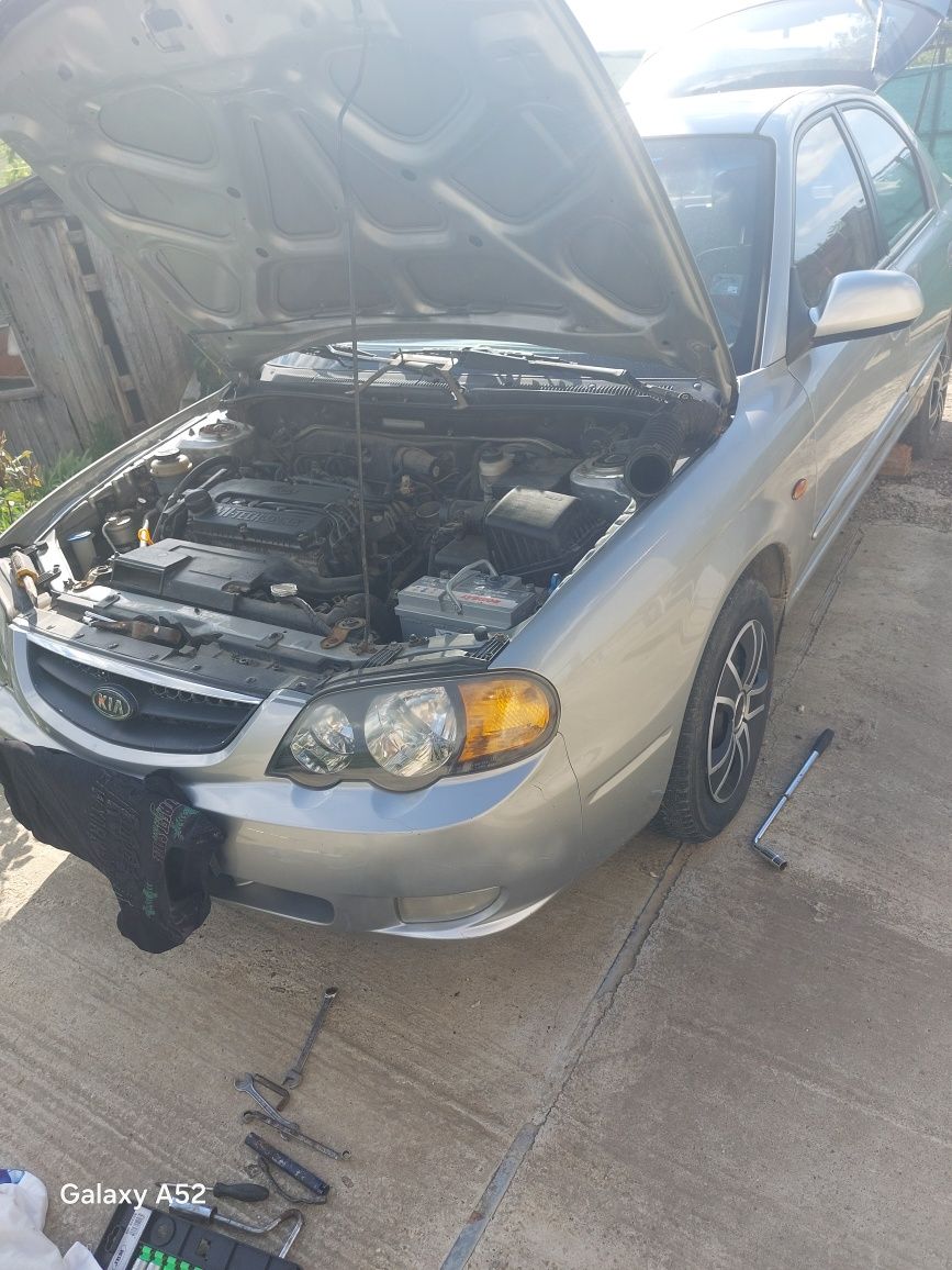 Kia shuma 2 an 2003