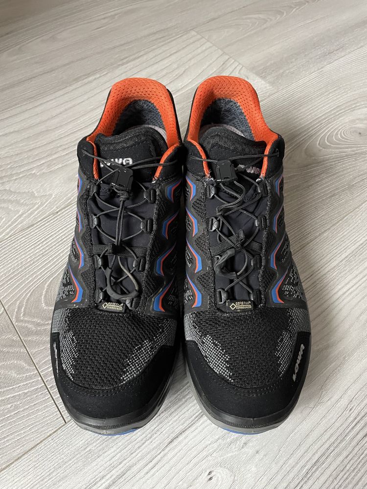 Lowa aerox goretex nr 44 stare ca noi