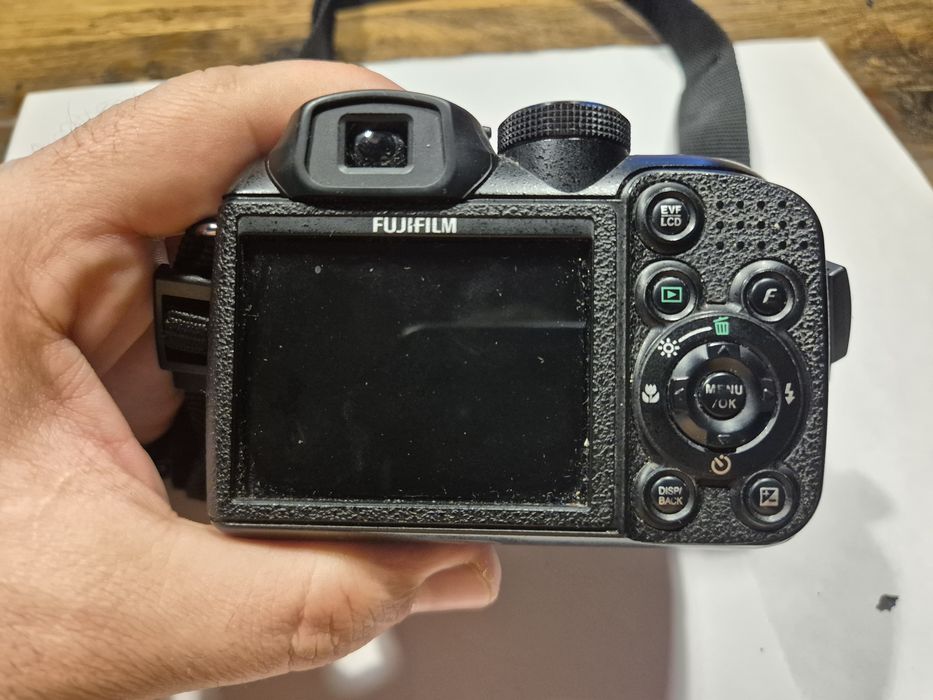 Aparat foto Fujifilm FinePix S1000Fd