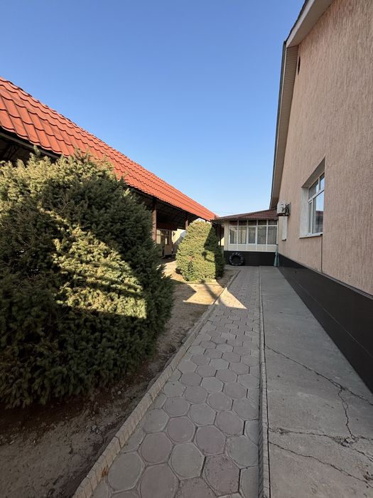 продается дом с времянкой