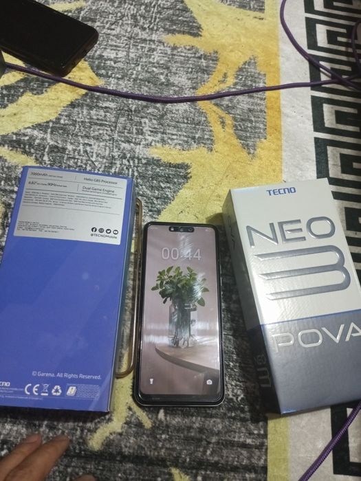 Техно пова 3 нео 128,8 гег память, смартфон всё отлично,на ура.