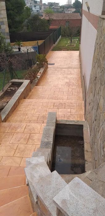 Beton amprentat / elicopterizat / amprentat vertical