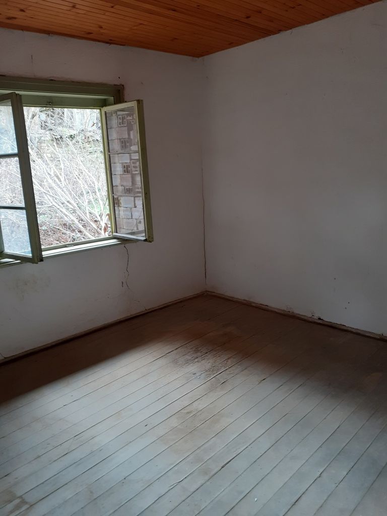 Продава се Къща в Априлци - 70 кв.м за 292 €/кв.м - Снимка #9