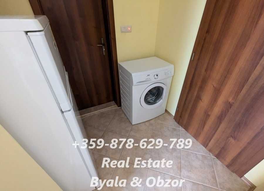 Продава се Двустаен апартамент в Бяла - 60 кв.м за 1082 €/кв.м - Снимка #11