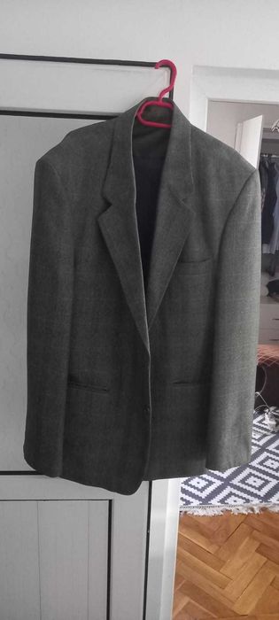 Vand 2 sacouri barbatesti