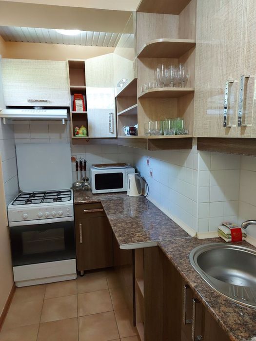 ЦУМ, чимкентская, кафе Бон. 2/4/4