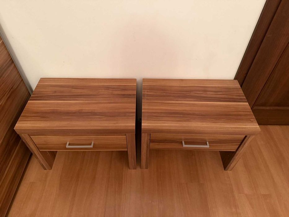 Спален комплект - легло с матрак, гардероб, две нощни шкафчета