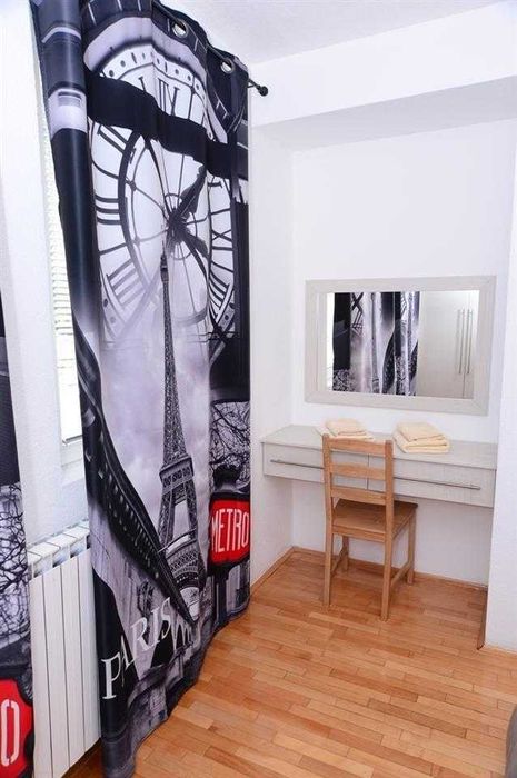 Дава се под наем Тристаен апартамент в Пловдив, Остромила - 88 кв.м за 280.5 € - Снимка #3