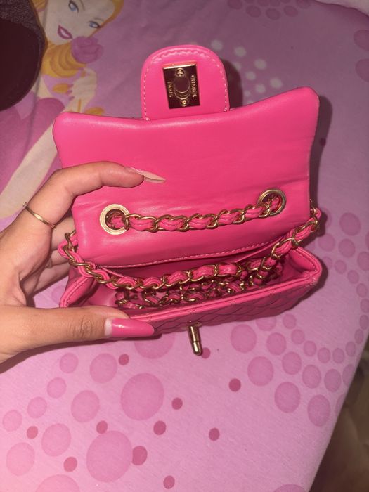 geanta channel roz perfecta pt orice ocazie