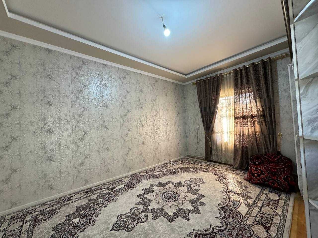 Tayyor 6 sotixli hovli sotiladi.