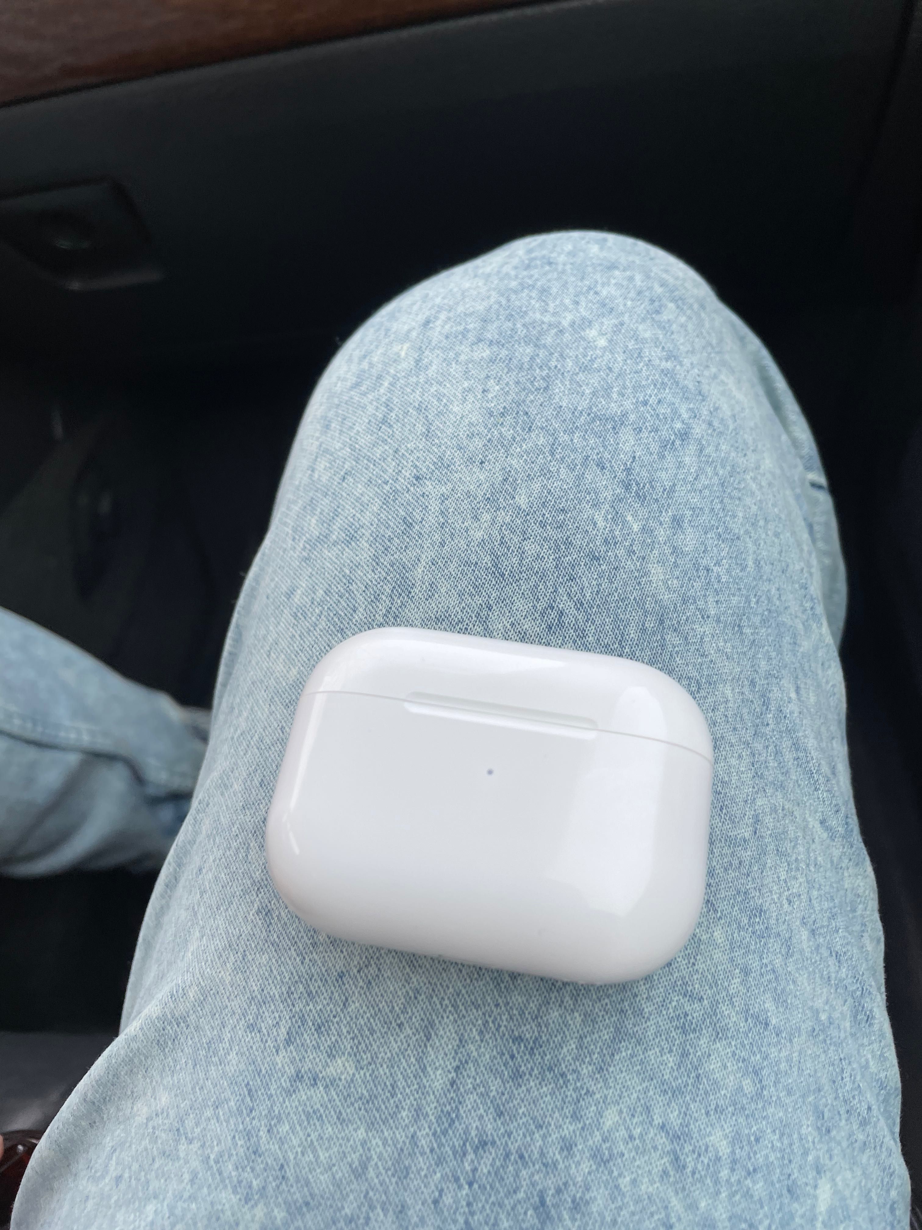 Слушалки Apple Airpods Pro (2nd Generation)