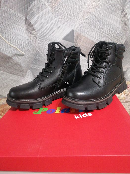 Продам новую мужскую зимнюю обувь