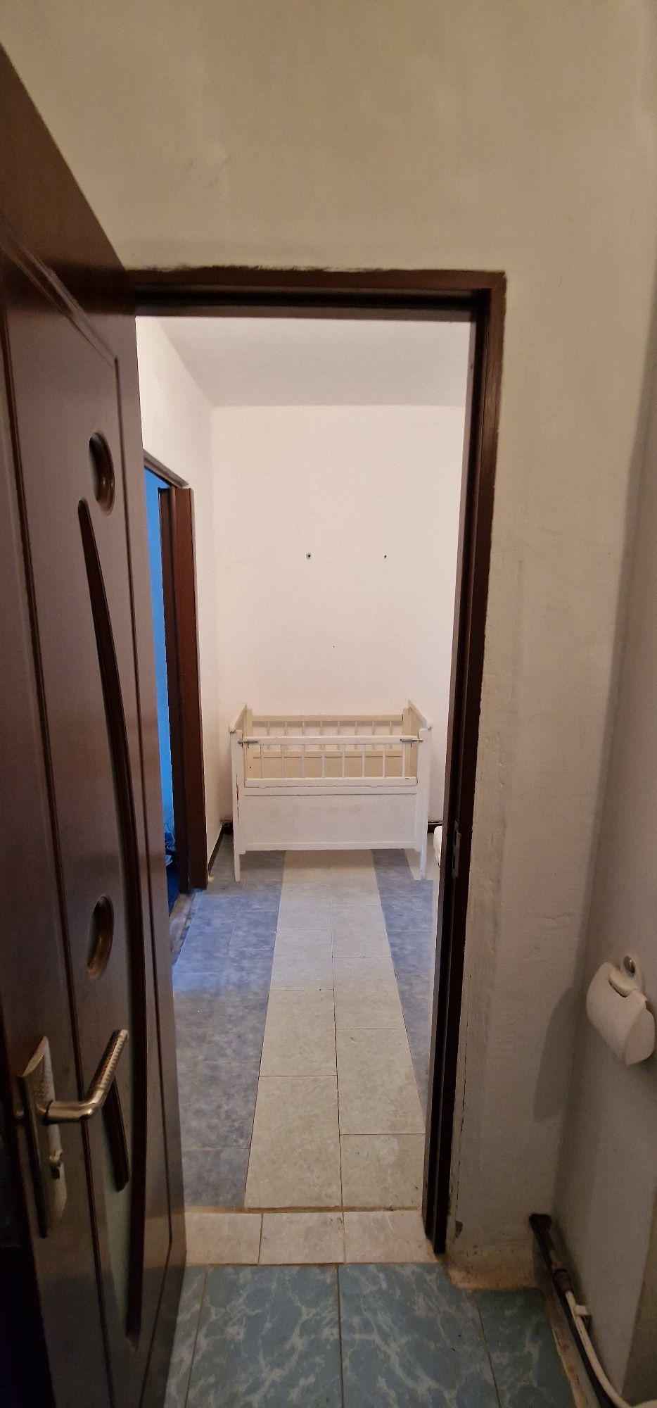 Garsonieră,Dărmănești,etaj2,termizolata,balcon, luminosa,calduroasa