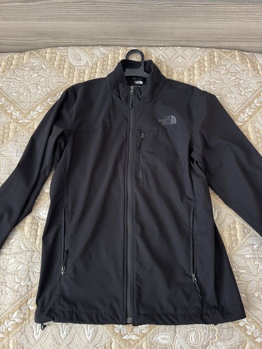 The North Face горнище