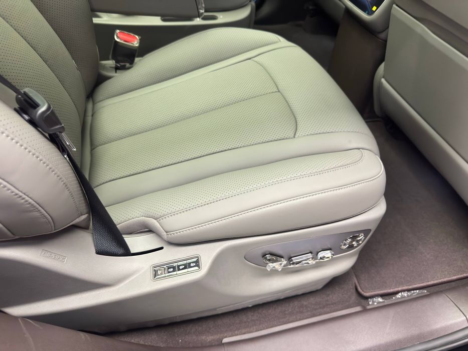 Продается новый Denza N9 PHEV