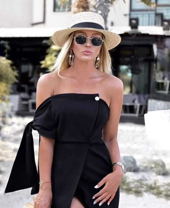 Черна рокля Laleto