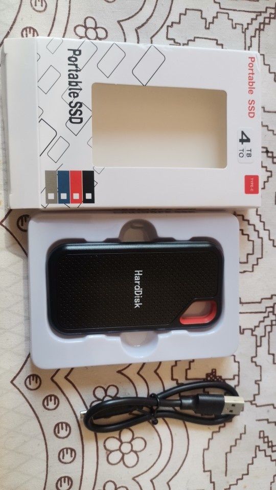 SSD 1TB преносим