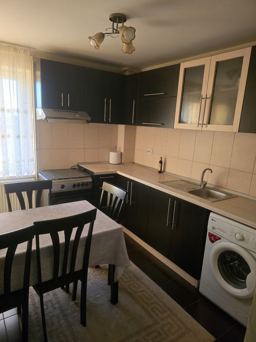 Apartament 2 camere ,Adam si Eva deasupra lui Arlechino
