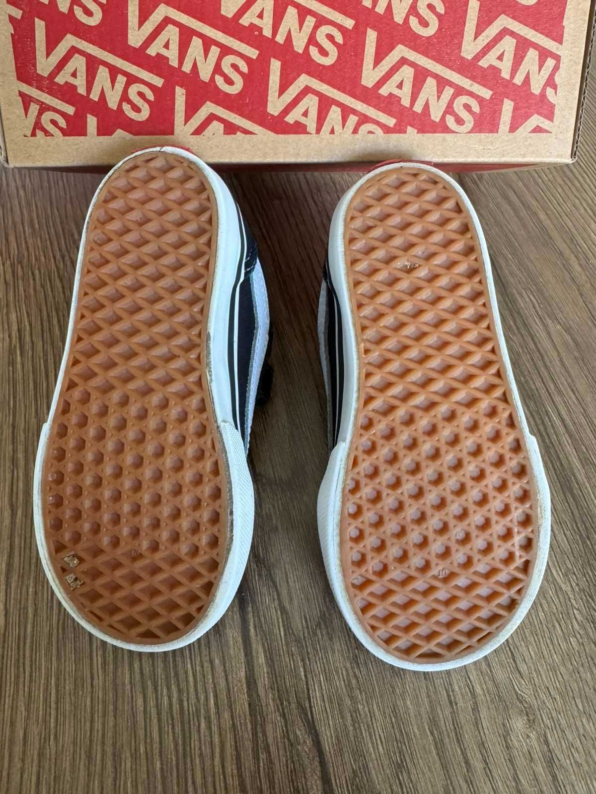 Детски гуменки Vans, номер 24