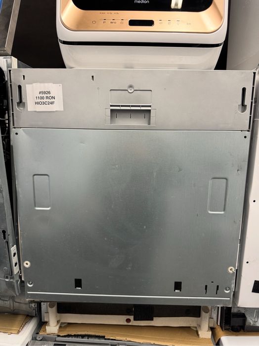 Maşină de spălat vase încorporabilă  Hotpoint Ariston HIO 3C24 F