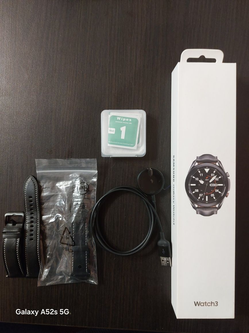 Samsung Galaxy Watch 3 45mm Mystic Black (Чисто НОВ)