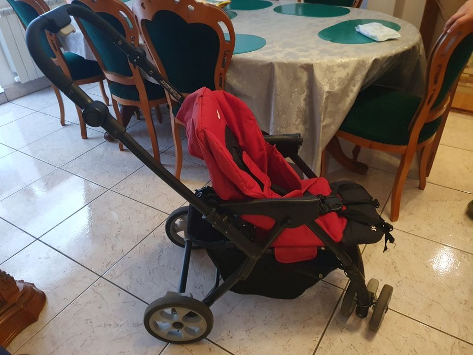 Vând cărucior Mothercare