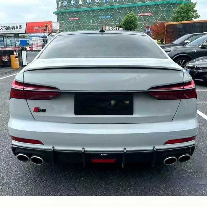 Eleron Portbagaj Lip Codita pentru Audi A6 C8 S6 (2019+), Negru Lucios