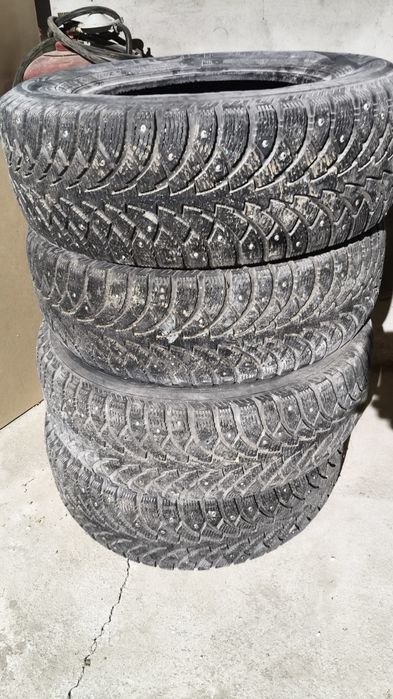 Зимняя покрышка 215/65/R15