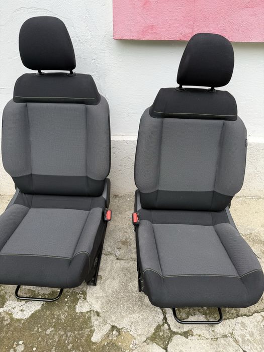 Set scaune față Citroën C3 2020 (stânga + dreapta)