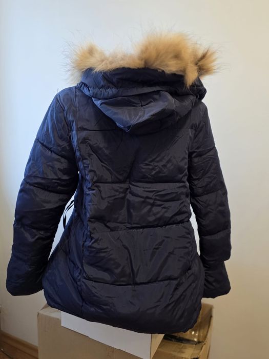 Vând geacă nouă de iarnă