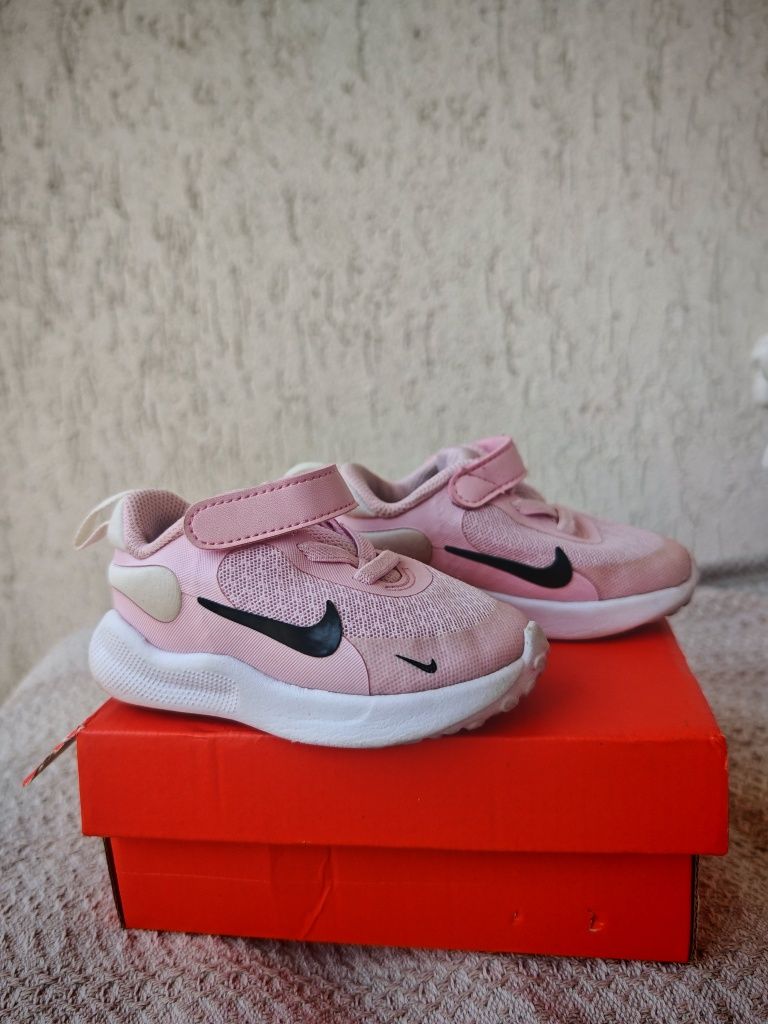 Бебешки маратонки Nike