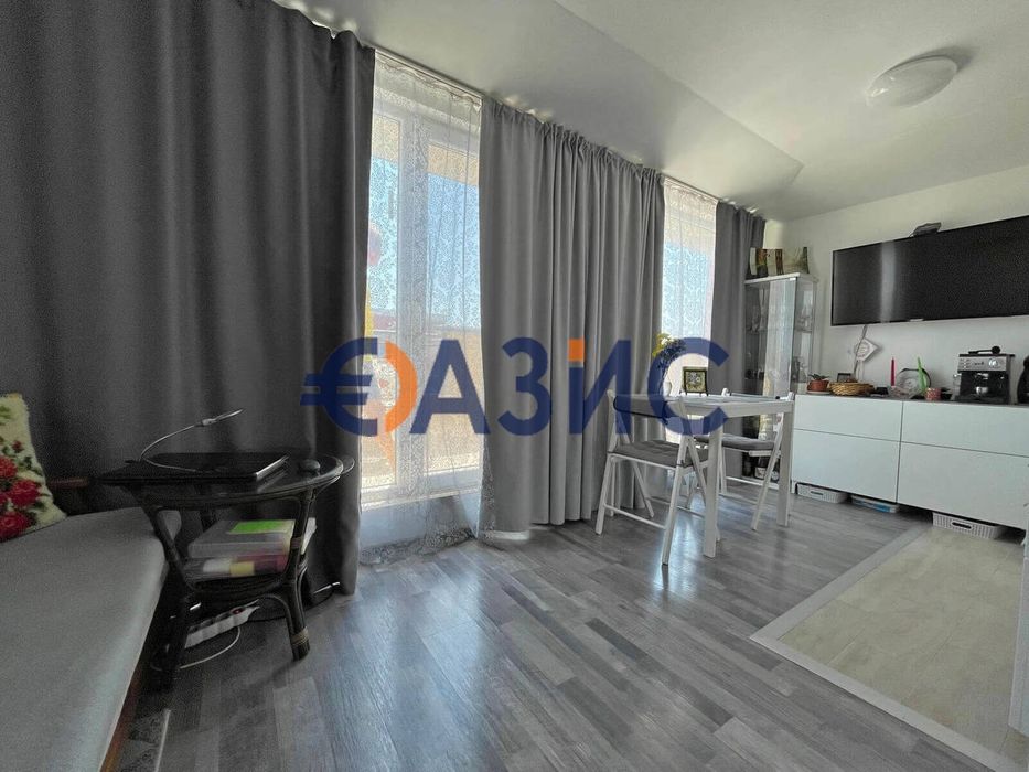 Продава се Двустаен апартамент в к.к. Слънчев бряг - 60 кв.м за 1167 €/кв.м - Снимка #5