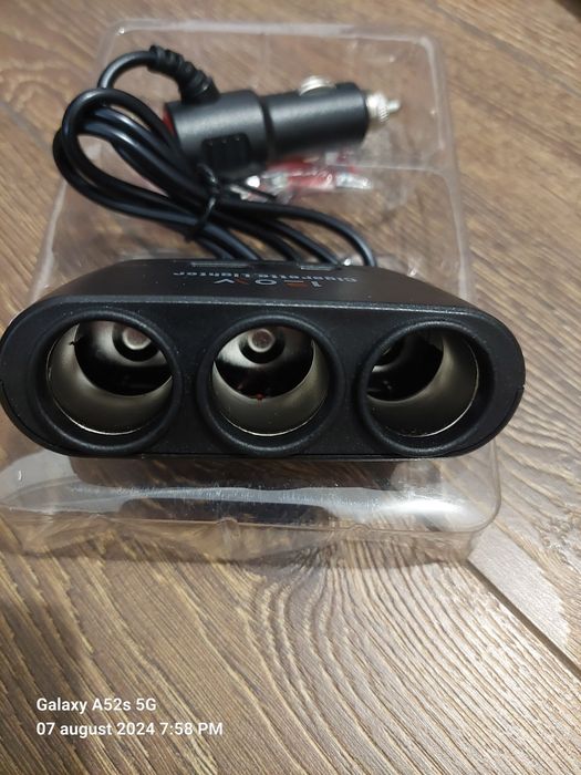 Adaptor priza bricheta auto