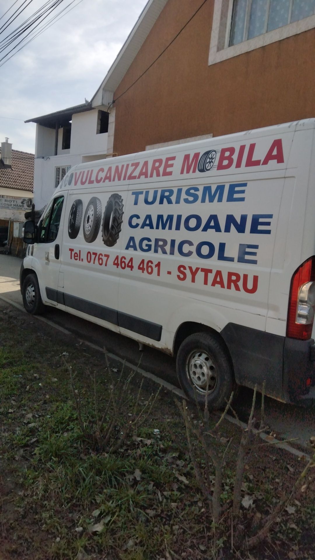 Vulcanizare mobilă în Bistrița Năsăud.