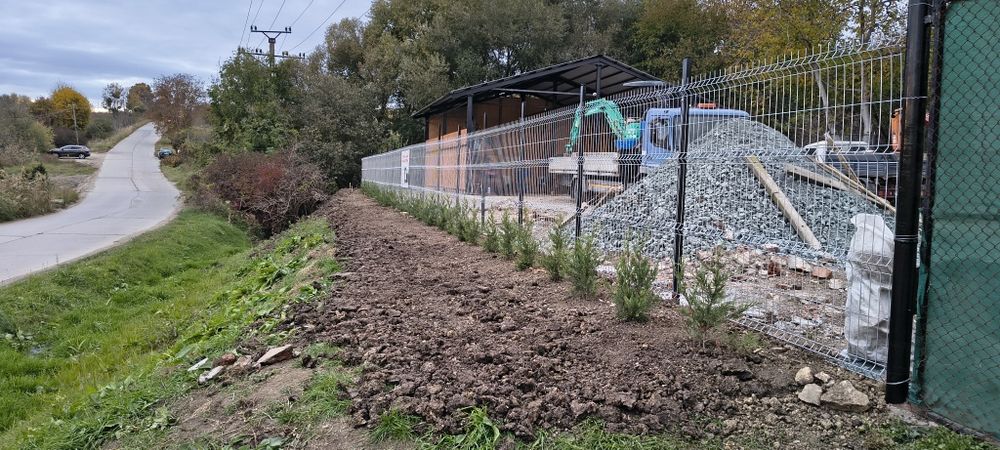 Defrișări -curatari -igienizari-imprejmuiri terenuri