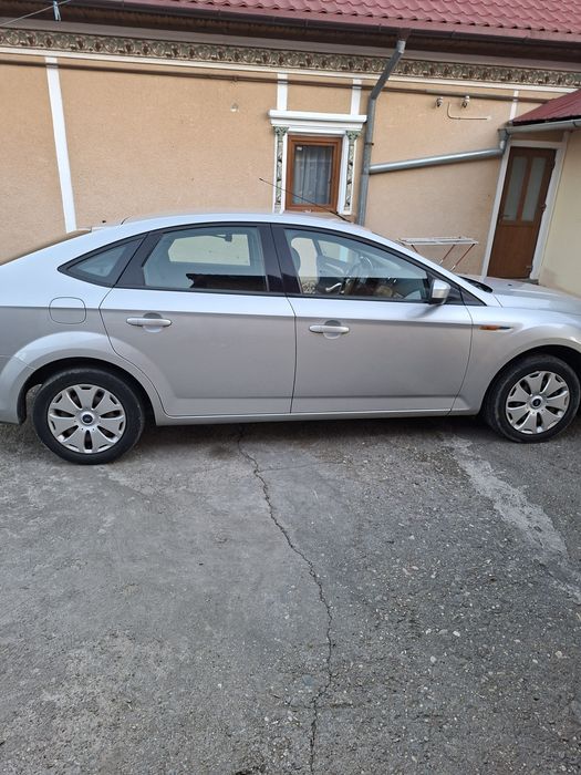 Vînd ford mondeo