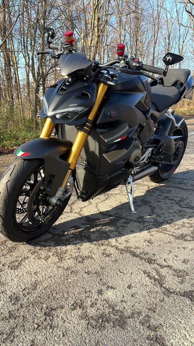 Ducati Streetfighter v4s 2021