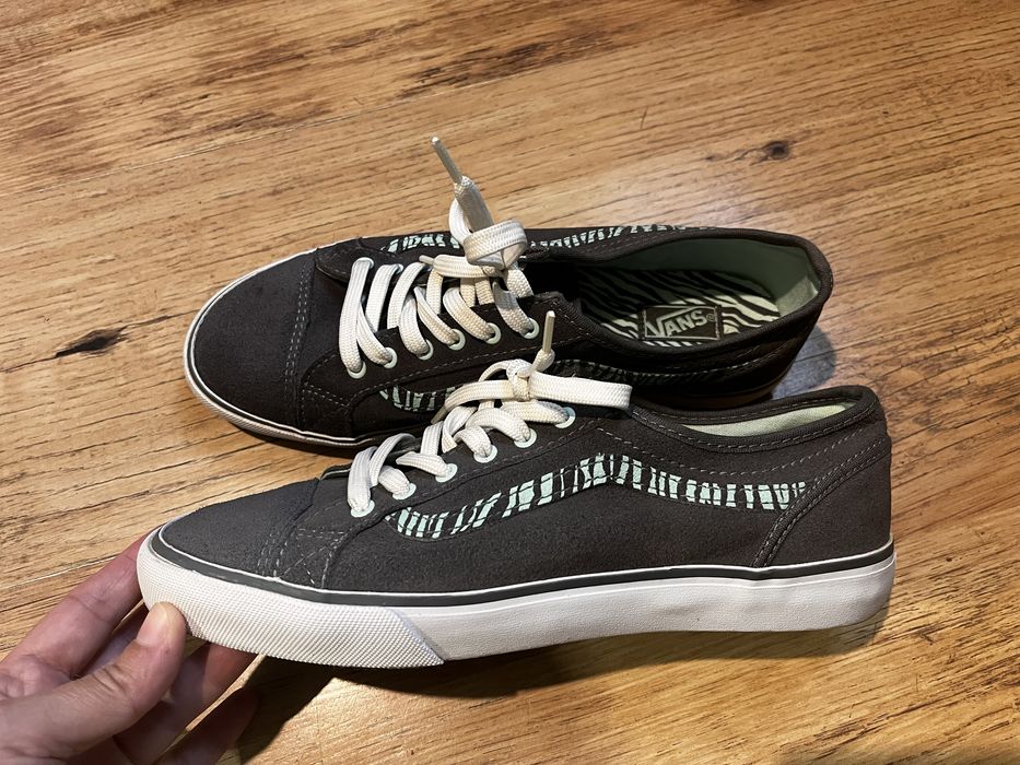 Дамски обувки естествна кожа на ток и Vans 37 в сиво и ментово