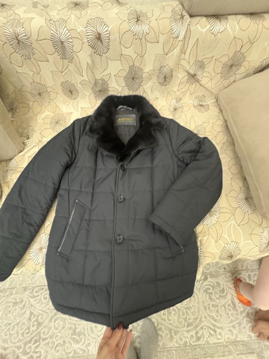 Зимняя куртка в идеальном состоянии подаренный