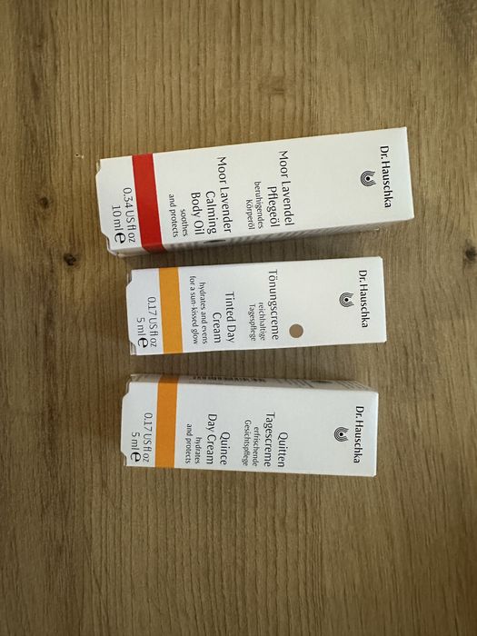 Декоративна и бяла козметика за лице, тяло и коса