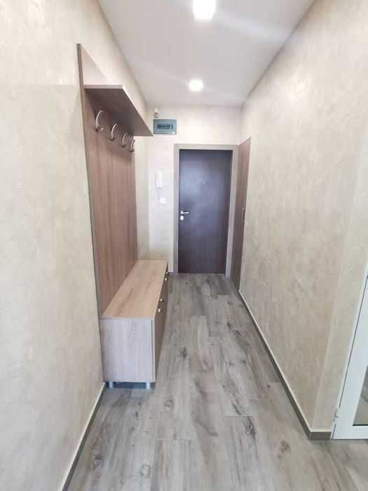 Тристаен апартамент в Малинова долина