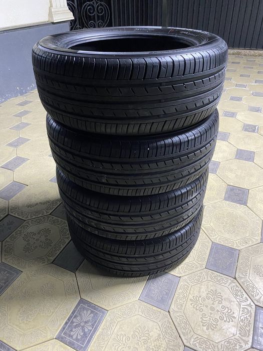 YOKOHAMA BluEarth 215/55/17