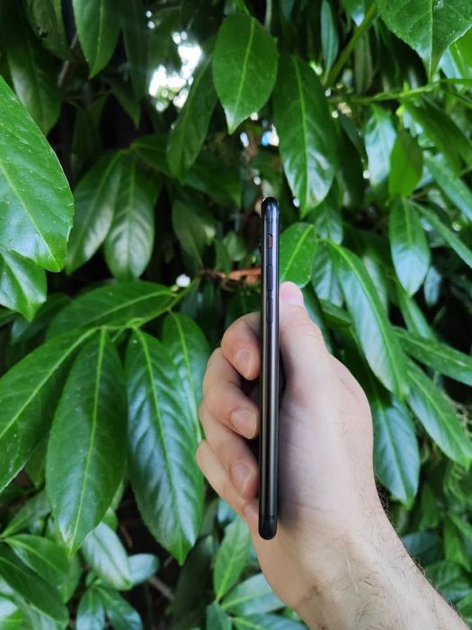 Гаранция/При интерес, МОЛЯ обадете се iPhone SE2020