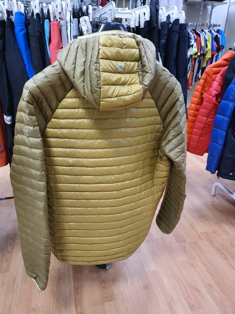 Geaca Radys Men L , impecabila,cod R8