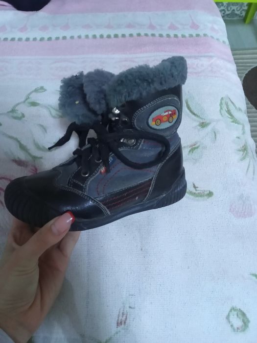 Отдам ботинки зима