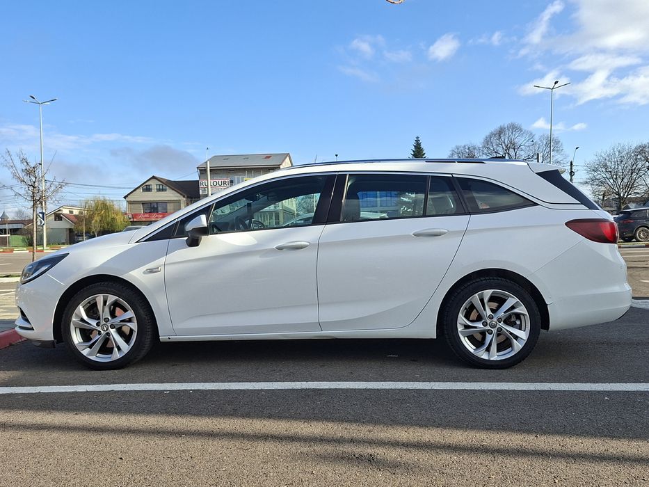 Vând Opel Astra 2016